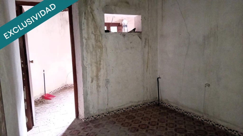 3 bedroom Villa for sale in Lagartera - € 32,000 (Ref: 9595584)