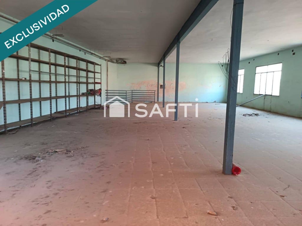 Commercial for sale in Sonseca - € 154,000 (Ref: 9595585)