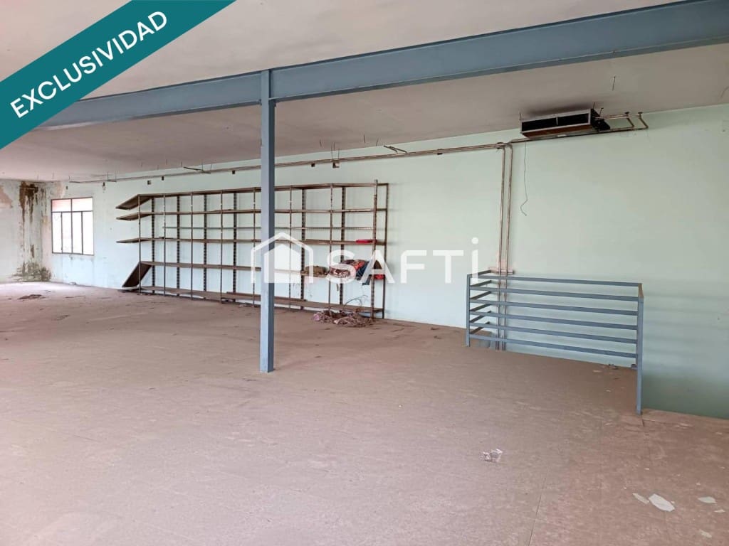 Commercial for sale in Sonseca - € 154,000 (Ref: 9595585)