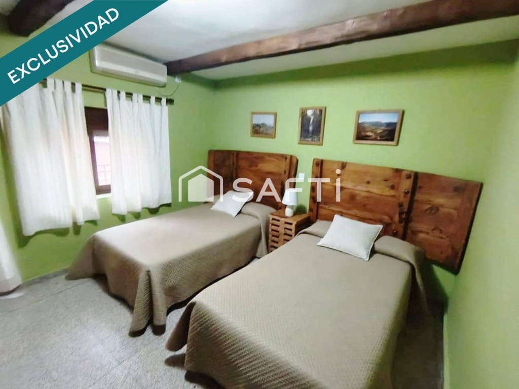 Commercial for sale in Los Navalucillos - € 235,000 (Ref: 9595592)