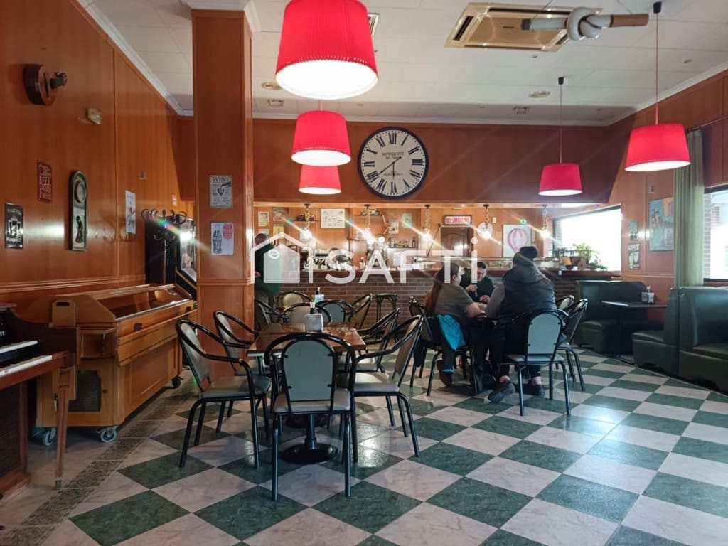 Erhverv til salg i Huecas - € 750.000 (Ref: 9595596)