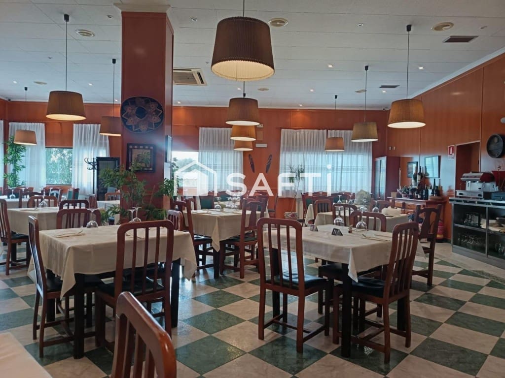 Erhverv til salg i Huecas - € 750.000 (Ref: 9595596)