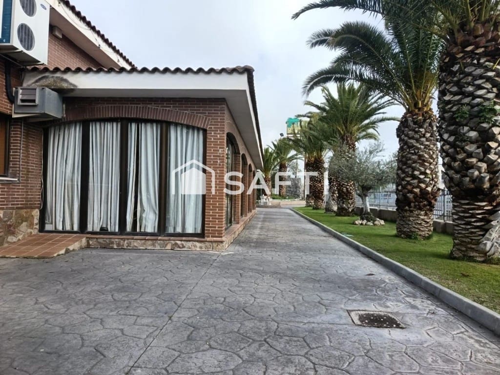 Erhverv til salg i Huecas - € 750.000 (Ref: 9595596)