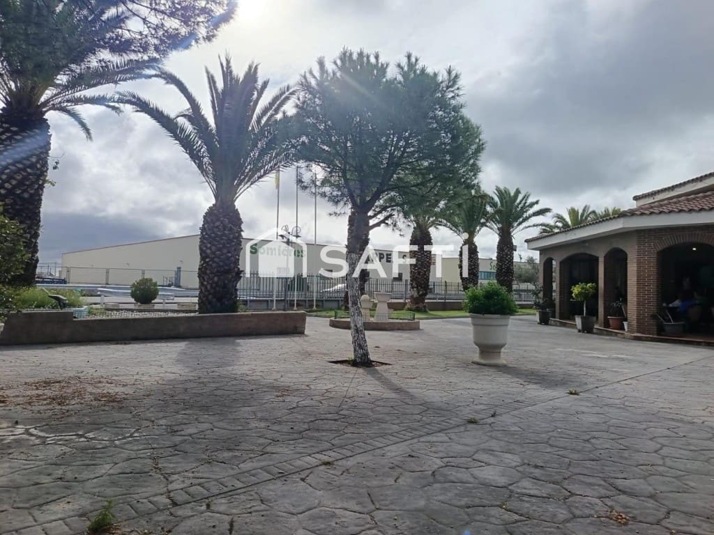 Erhverv til salg i Huecas - € 750.000 (Ref: 9595596)