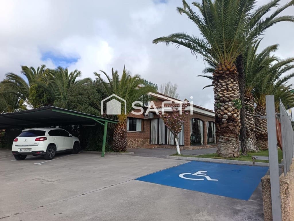 Erhverv til salg i Huecas - € 750.000 (Ref: 9595596)