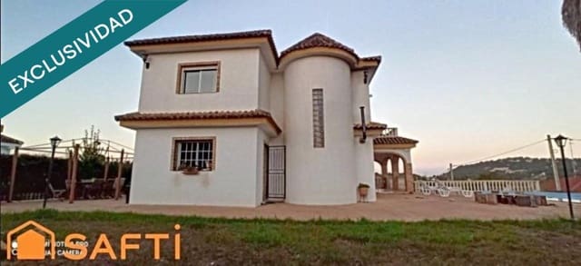 Finca/Casa Rural de 6 habitaciones en Chiva en venta con piscina - 298.000 € (Ref: 9595603)