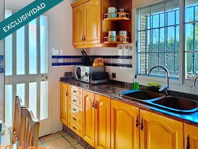 Finca/Casa Rural de 6 habitaciones en Chiva en venta con piscina - 298.000 € (Ref: 9595603)