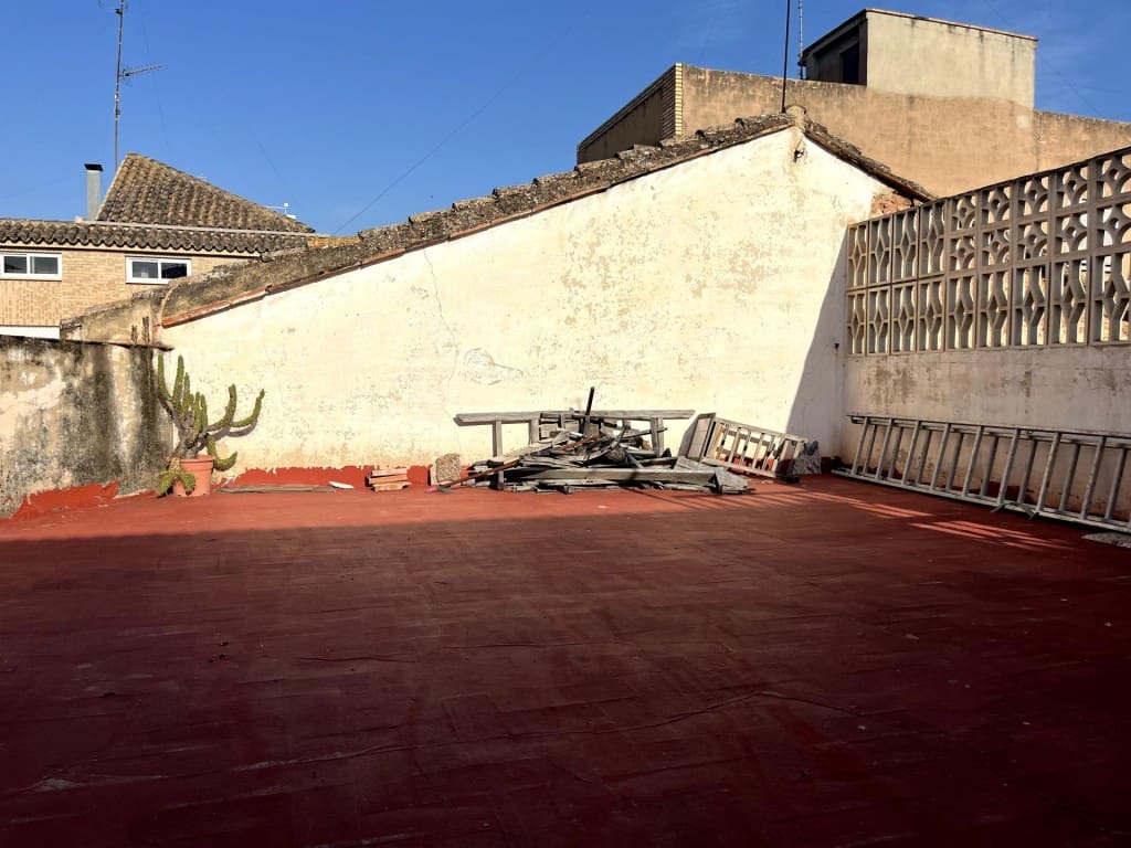 11 bedroom Terraced Villa for sale in Moncada - € 463,500 (Ref: 9595606)