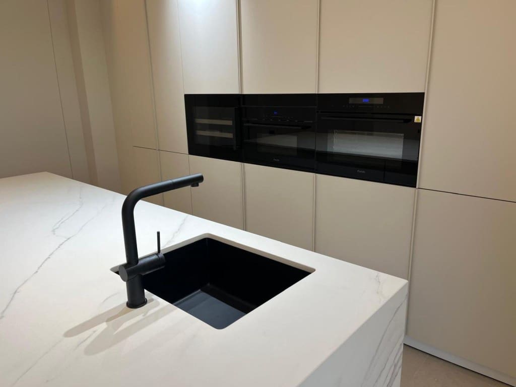 4 slaapkamer Appartement te koop in Valencia stad - € 1.249.000 (Ref: 9595612)