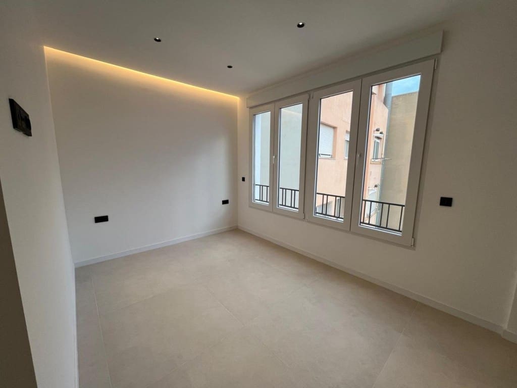 4 slaapkamer Appartement te koop in Valencia stad - € 1.249.000 (Ref: 9595612)