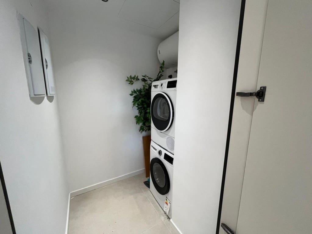 4 slaapkamer Appartement te koop in Valencia stad - € 1.249.000 (Ref: 9595612)