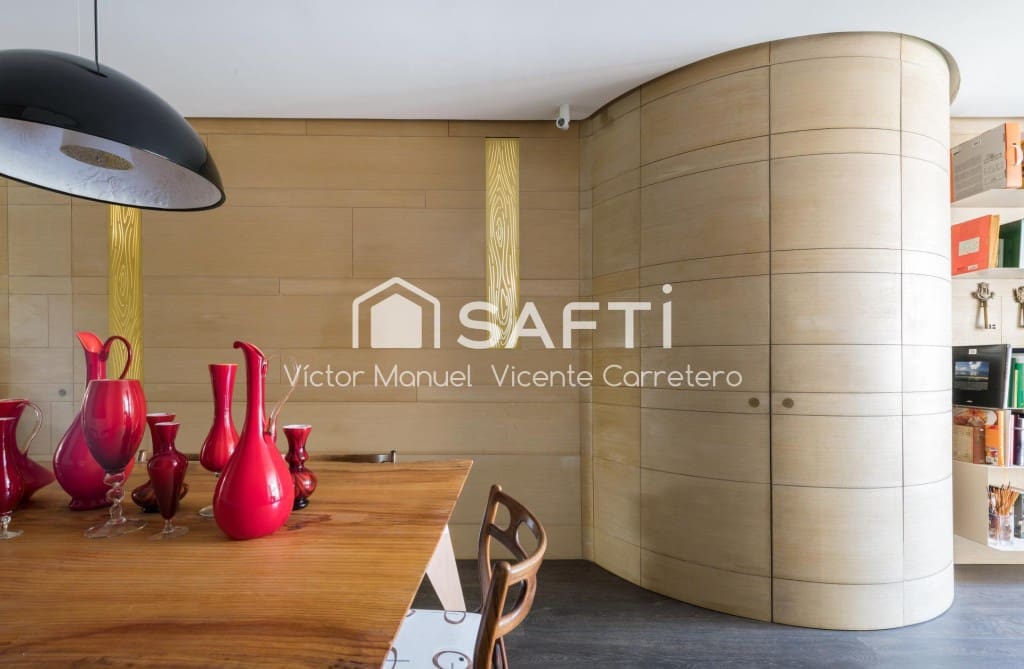 5 sovrum Radhus till salu i Valencia stad med pool garage - 690 000 € (Ref: 9595618)