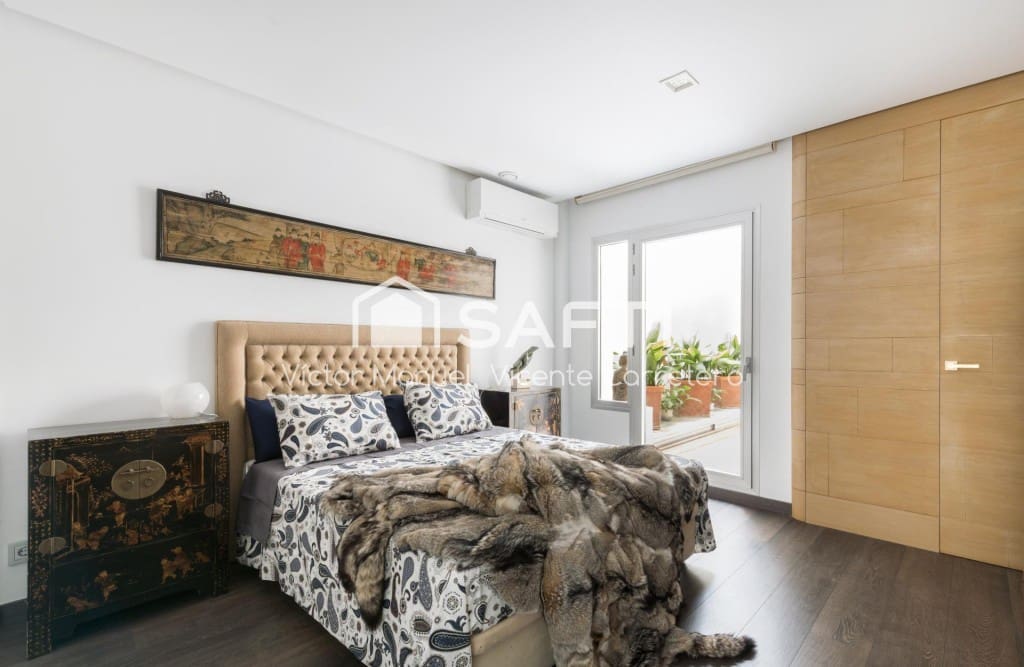 5 sovrum Radhus till salu i Valencia stad med pool garage - 690 000 € (Ref: 9595618)