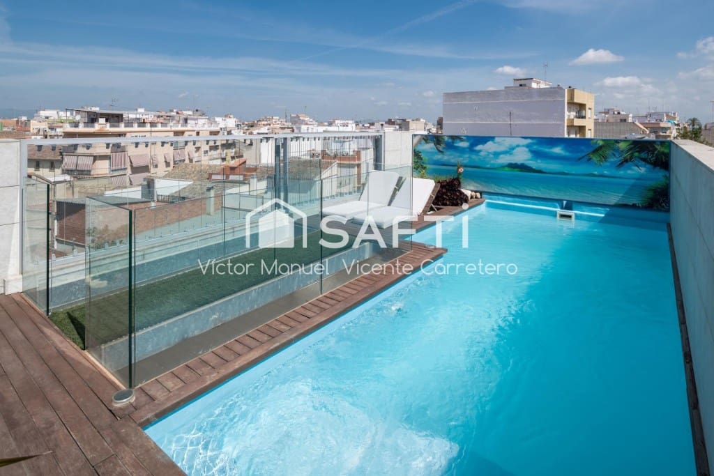 5 sovrum Radhus till salu i Valencia stad med pool garage - 690 000 € (Ref: 9595618)