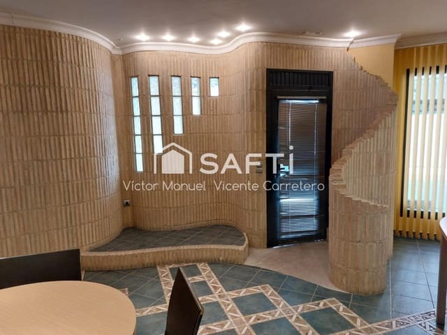 Commercieel te koop in Puig - € 135.000 (Ref: 9595619)