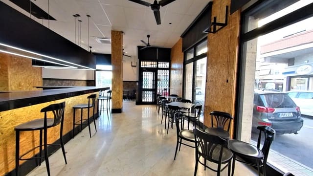 Commerciale in vendita in Elda - 110.000 € (Rif: 9595625)