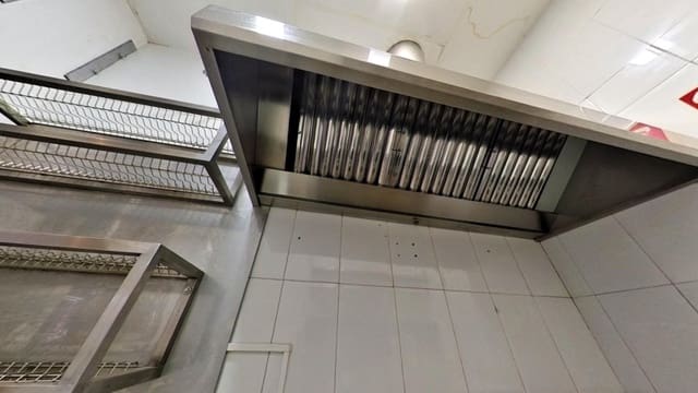 Commerciale in vendita in Elda - 110.000 € (Rif: 9595625)