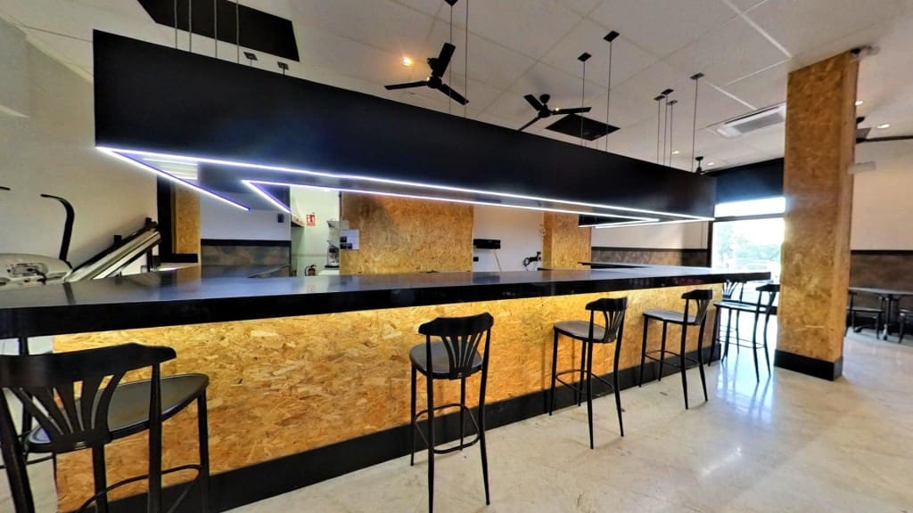 Commerciale in vendita in Elda - 110.000 € (Rif: 9595625)