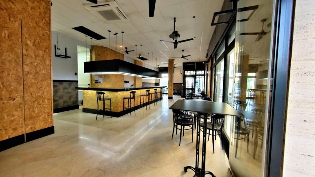 Commerciale in vendita in Elda - 110.000 € (Rif: 9595625)