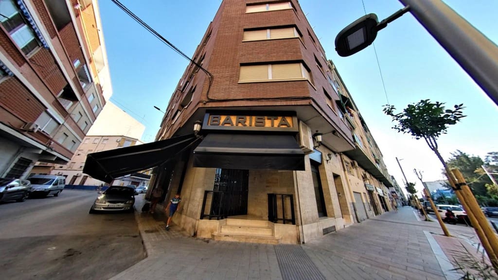 Commerciale in vendita in Elda - 110.000 € (Rif: 9595625)