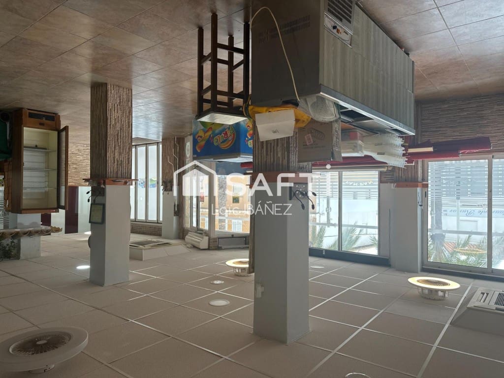 Comercial para venda em Oliva - 380 000 € (Ref: 9595626)