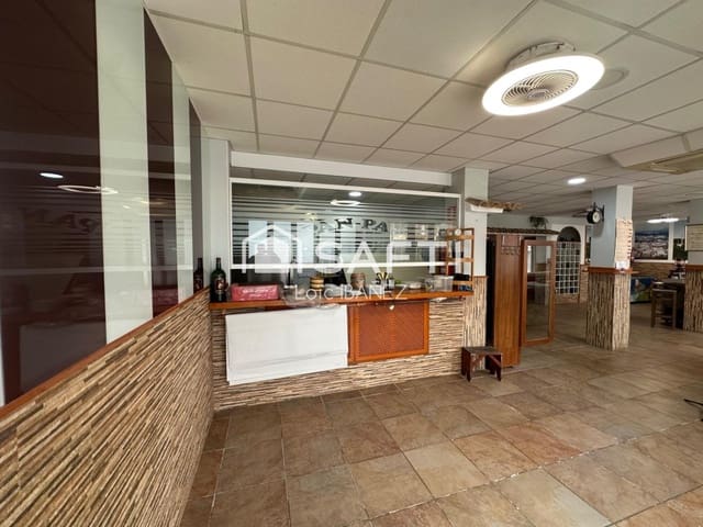 Comercial para venda em Oliva Playa, Oliva - 380 000 € (Ref: 9595626)