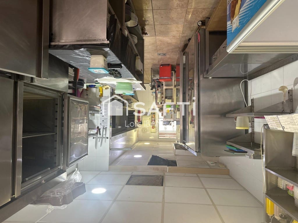 Comercial para venda em Oliva - 380 000 € (Ref: 9595626)