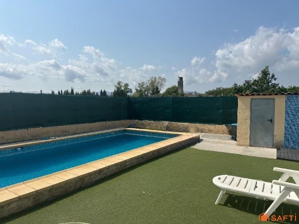 4 bedroom Villa for sale in Oliva - € 380,000 (Ref: 9595627)
