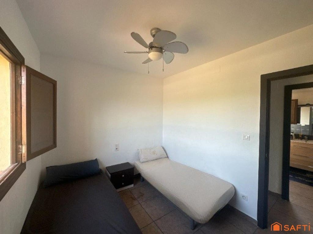 4 bedroom Villa for sale in Oliva - € 380,000 (Ref: 9595627)