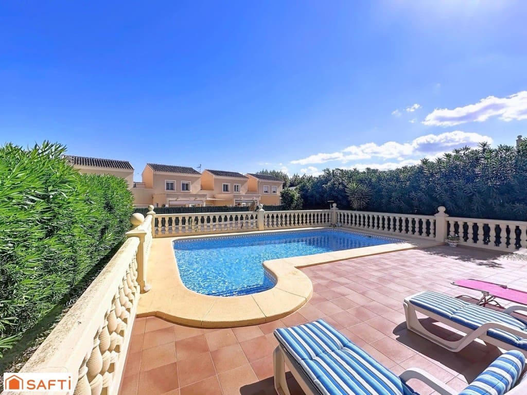 3 slaapkamer Villa te koop in Sagra met zwembad - € 387.000 (Ref: 9595630)