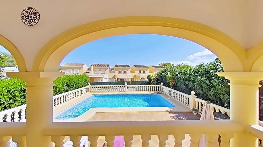 3 slaapkamer Villa te koop in Sagra met zwembad - € 387.000 (Ref: 9595630)