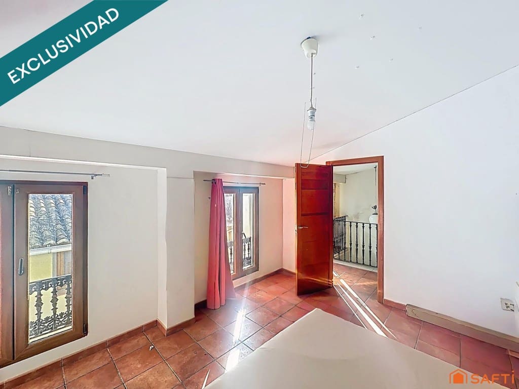 4 camera da letto Villa in vendita in Oliva con garage - 249.000 € (Rif: 9595634)