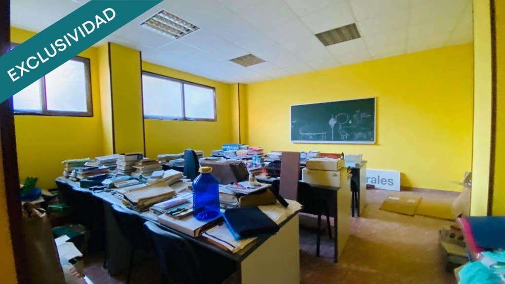 Local Commercial à vendre à Oviedo - 69 500 € (Ref: 9595635)