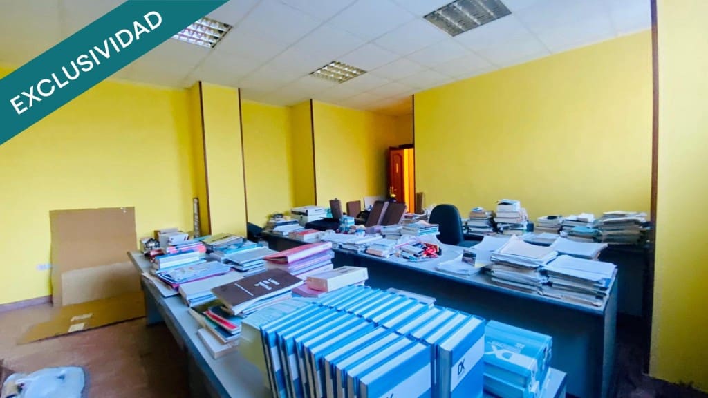 Local Commercial à vendre à Oviedo - 69 500 € (Ref: 9595635)