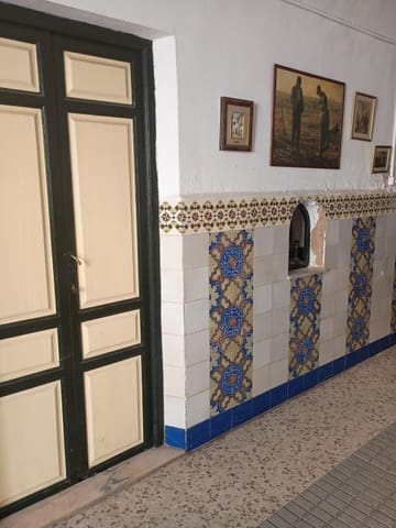 15 soveværelse Villa til salg i Casco Antiguo, Badajoz by med garage - € 765.000 (Ref: 9595637)