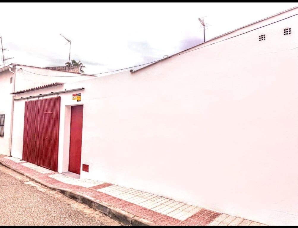 3 quarto Moradia em Banda para venda em La Albuera com garagem - 99 900 € (Ref: 9595638)