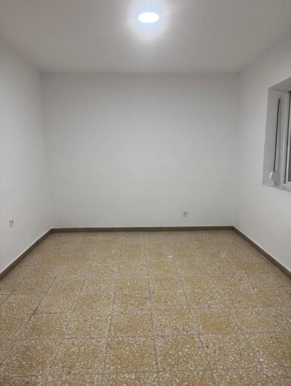 3 quarto Moradia em Banda para venda em La Albuera com garagem - 99 900 € (Ref: 9595638)