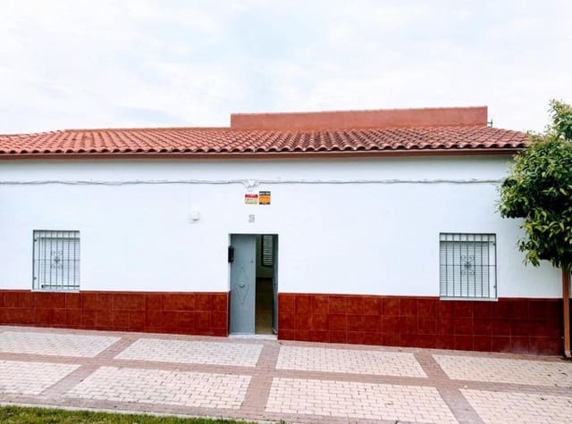 3 quarto Moradia em Banda para venda em La Albuera com garagem - 99 900 € (Ref: 9595638)