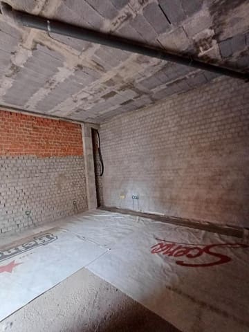 Commercieel te koop in Avenida Elvas, Badajoz stad - € 90.000 (Ref: 9595639)