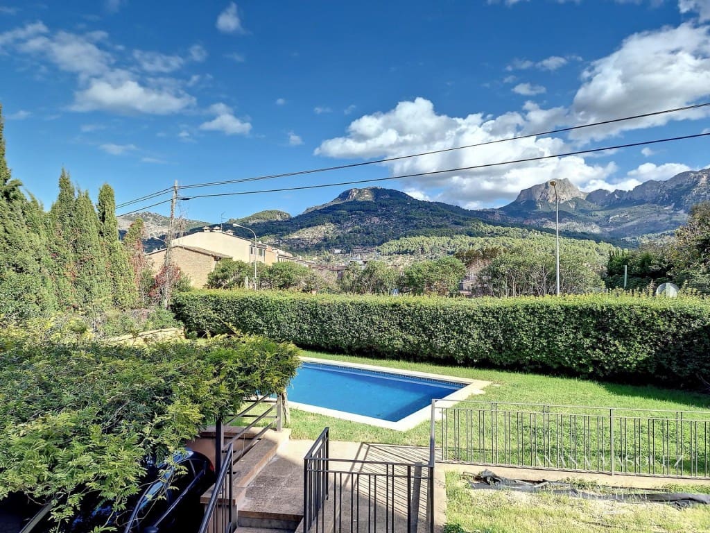 3 slaapkamer Appartement te huur in Soller - € 2.000 (Ref: 9595642)