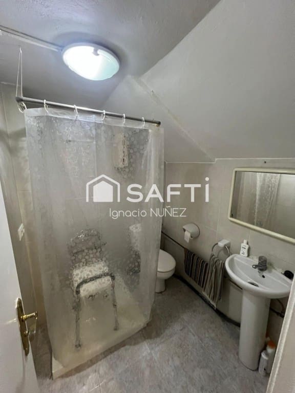 Commercieel te koop in Blanes - € 94.000 (Ref: 9595644)