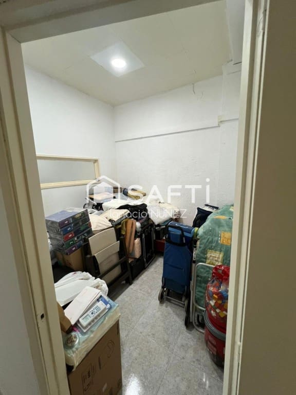 Commercieel te koop in Blanes - € 94.000 (Ref: 9595644)