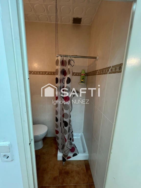 Erhverv til salg i Pineda de Mar med garage - € 112.000 (Ref: 9595645)