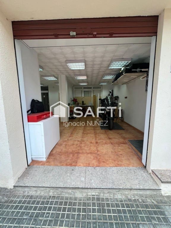 Erhverv til salg i Pineda de Mar med garage - € 112.000 (Ref: 9595645)