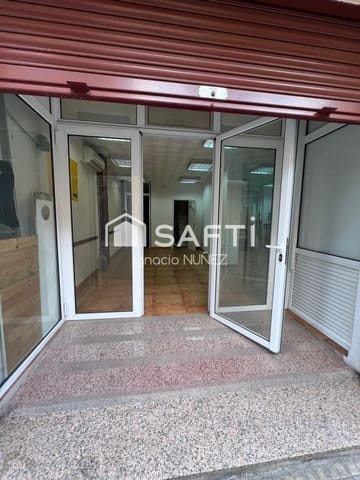 Erhverv til salg i Pineda de Mar med garage - € 112.000 (Ref: 9595645)