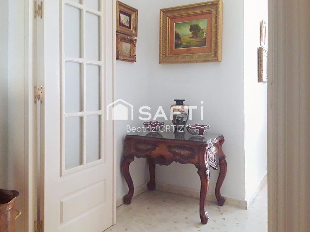 4 soveværelse Lejlighed til salg i Cadiz by med garage - € 477.000 (Ref: 9595648)