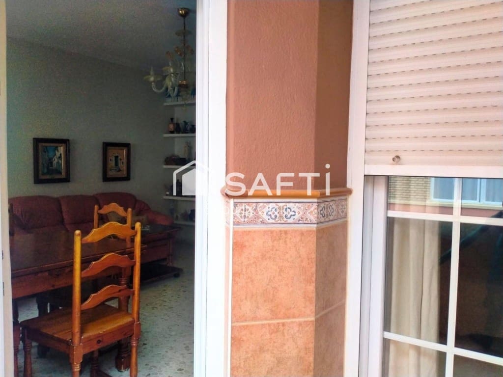 4 soveværelse Lejlighed til salg i Cadiz by med garage - € 477.000 (Ref: 9595648)