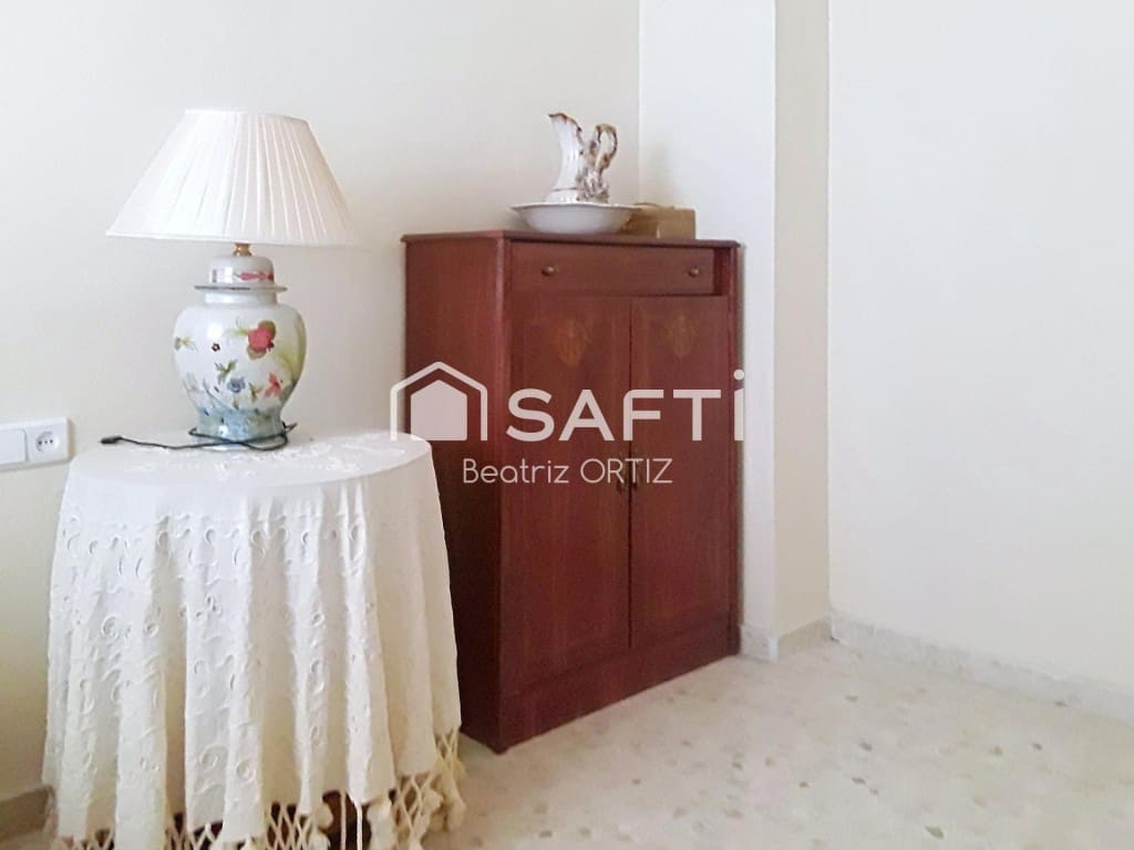 4 soveværelse Lejlighed til salg i Cadiz by med garage - € 477.000 (Ref: 9595648)