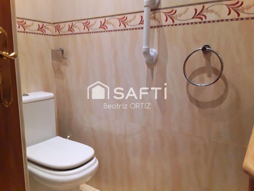 4 soveværelse Lejlighed til salg i Cadiz by med garage - € 477.000 (Ref: 9595648)