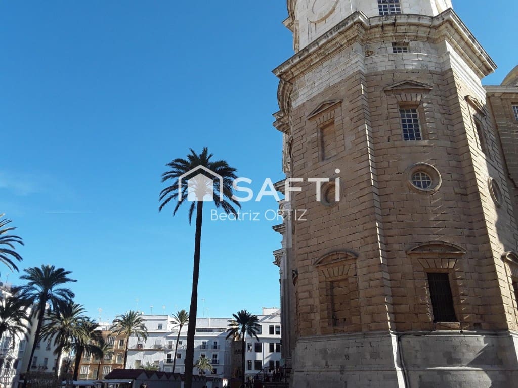 2 Zimmer Apartment zu verkaufen in Cadiz Stadt - 210.000 € (Ref: 9595650)